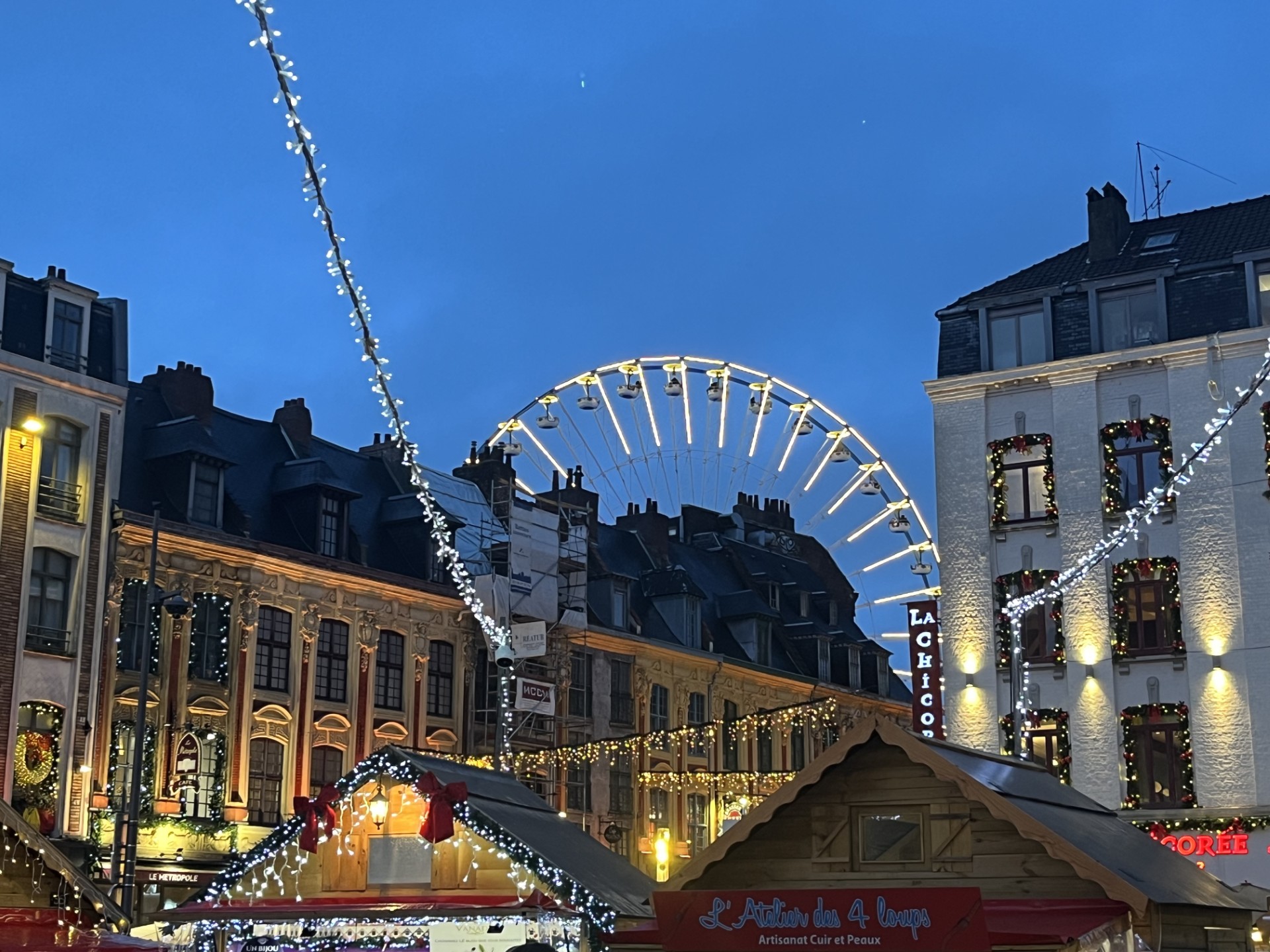 Lire la suite à propos de l’article Noël à Lille : notre expérience en famille entre marché, lumières et gourmandises